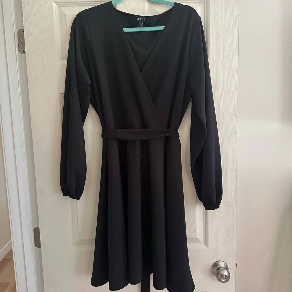 Boohoo Plus Wrap Black Skater Dress - Size 20 - Picture 4 of 8